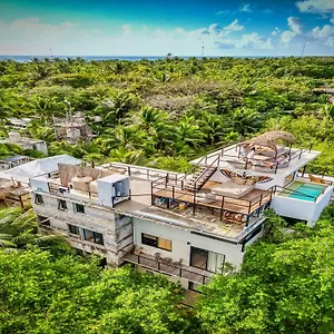 https://suites-tulum.allrivieramayahotels.com